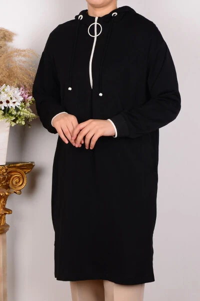 Qora rangli ayollar kengroq kesim kapşonlu, yarim fermuarli, yengi qirrasi boʻrtmali krep matodan tikilgan tunika - ARMINE