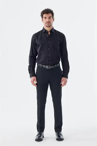 Qora rangli Comfort Fit yon cho‘ntakli shim 