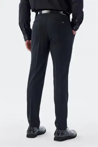 Qora rangli Comfort Fit yon cho‘ntakli shim - 4