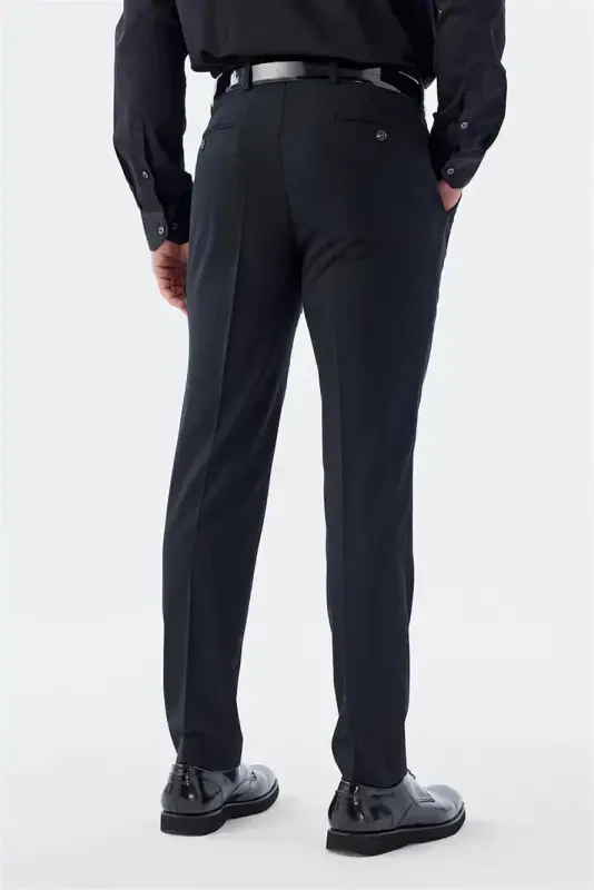 Qora rangli Comfort Fit yon cho‘ntakli shim - 4