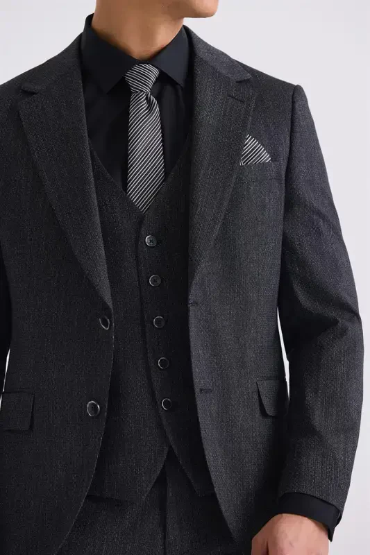 Qora rangli Mono yoqali Slim Fit yelek kiyimli kostyum - 3