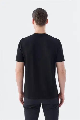 Qora rangli slim fit, aylana yoqali futbolka - 4