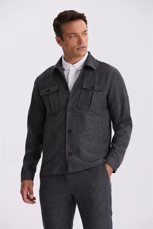 Qora rangli slim fit, bolalar yoqali, cho‘ntakli sport kostyum-shim - JAKAMEN