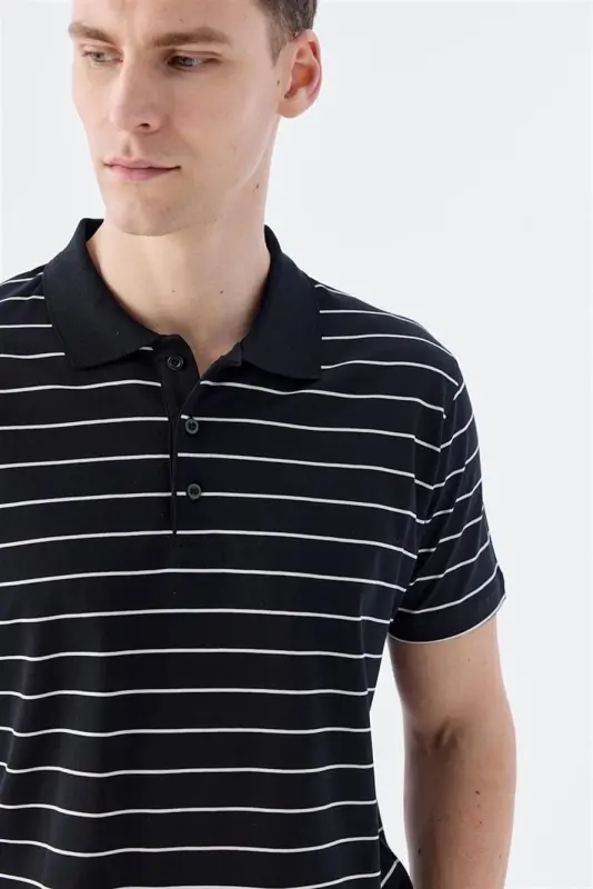 Qora rangli slim fit chiziqli 100% paxta polo yoqali futbolka - 3