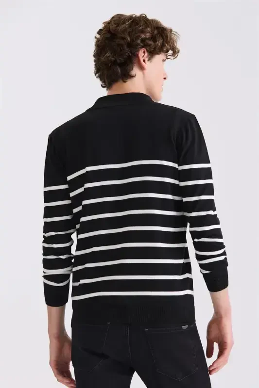 Qora rangli Slim Fit yarim bo‘yinli triko kozok - 4