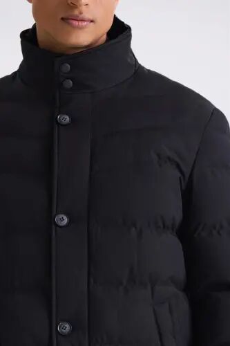 Qora Regular Fit Yoqali Mo'ynali Tugmali Shimshirilgan Kurtka - 4