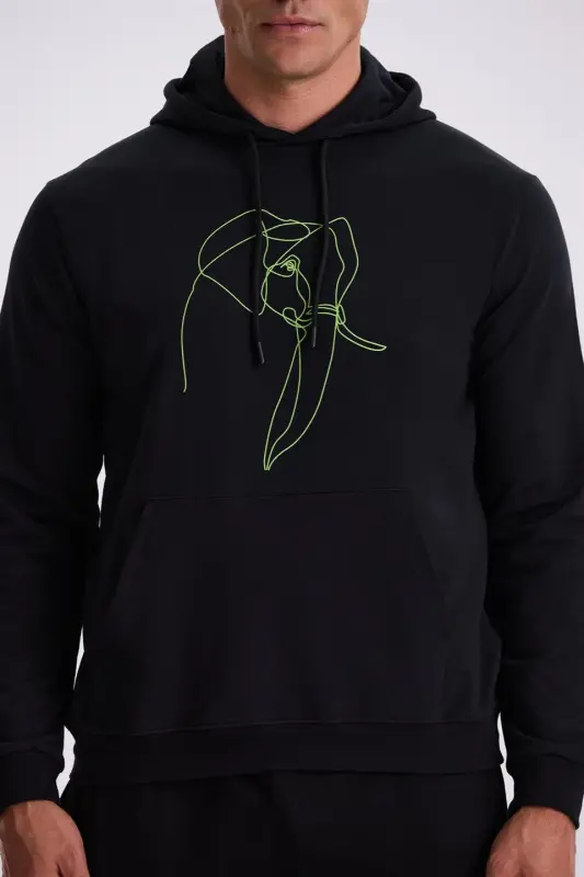 Qora Slim Fit Hoodi chop etilgan %100 paxtadan tayyorlangan futbolka - 3