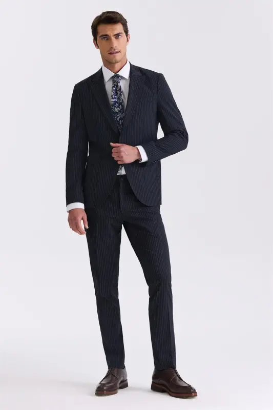 Qora Slim Fit Keskin Yaka Strech Chiziqli Jogger Kostyum - JAKAMEN