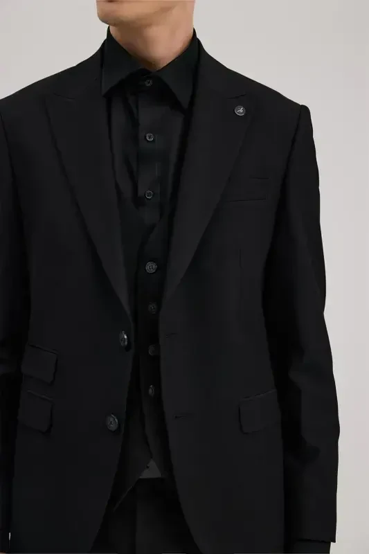 Qora Slim Fit Qaldirg'och Yoqali Nimchali Kostyum - 3