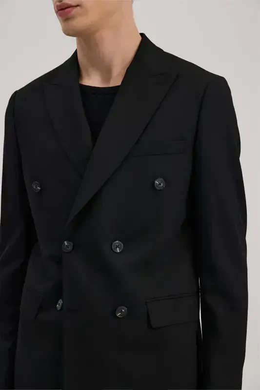 Qora Slim Fit Uchli Yoqali Kostyum - 3