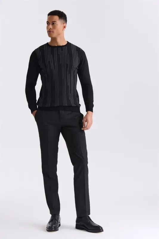 Qora Slim Fit Velosiped Yoqa Naqshli To'qilgan Jomper - 4