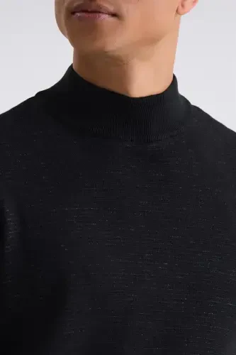 Qora tana Slim Fit Yarim Balandlik Yoqali Triko Ko'ylagi - 3