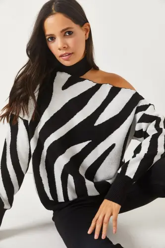 Qora Yelkali Zebra naqshli katta hajmli trikotaj kozok KZK-19000540-Qora - 3