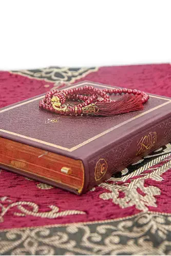Quran and Sejadah Set Maroon-Maroon, Suitable for Gift Bundle and Dowry - 5