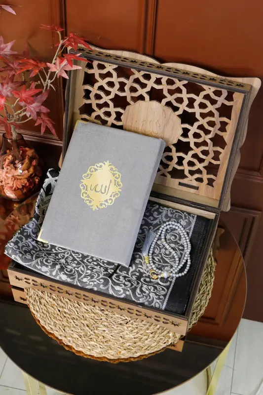 Quran Set with Wooden Stand, Velvet Quran, Pearl Tasbih, Prayer Rug - HAC UMRE HEDIYELIK