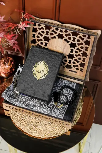 Qur'on to'plami Taxta Rahilli Qur'on stendi Kadife Qur'on Marvarid tasbeh Namoz gilami to'plami 