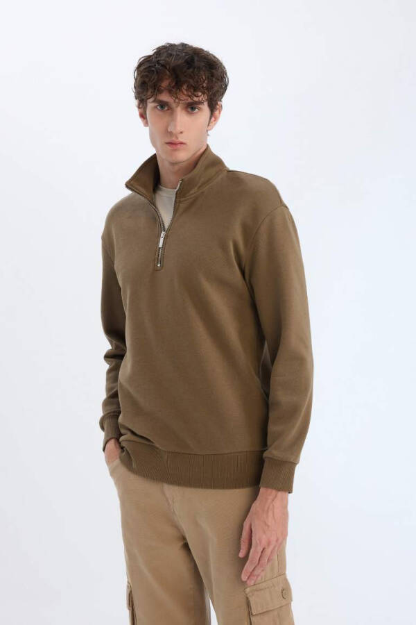 Rahat Kalıp Fermuarlı Dik Yaka Basic Düz Sweatshirt Haki - 3