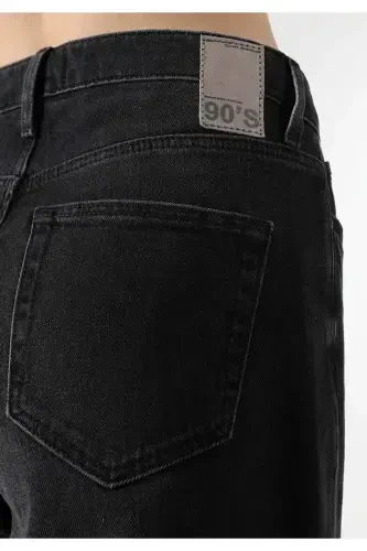 Mom Fit Yüksek Bel Daralan Paça Kadın Denim Jean Pantolon - 5