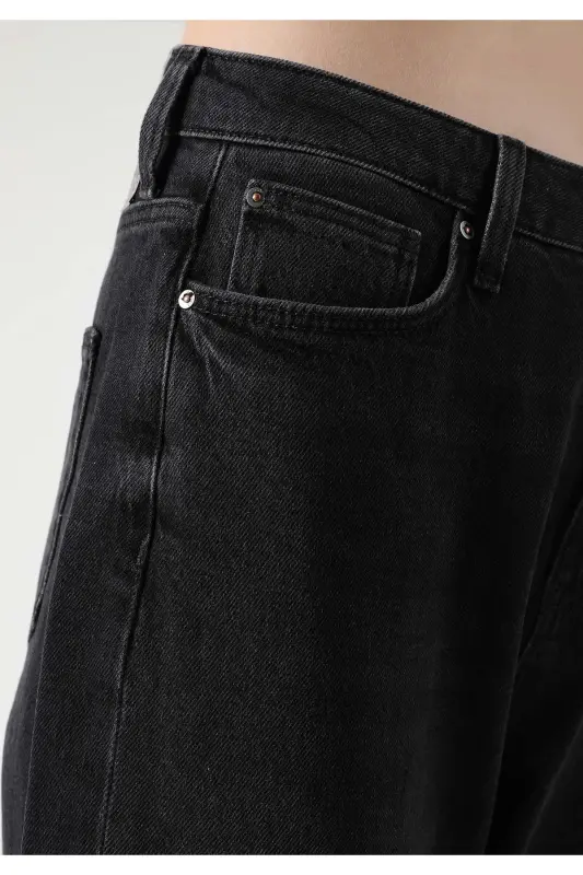 Mom Fit Yüksek Bel Daralan Paça Kadın Denim Jean Pantolon - LINER WASH - 7