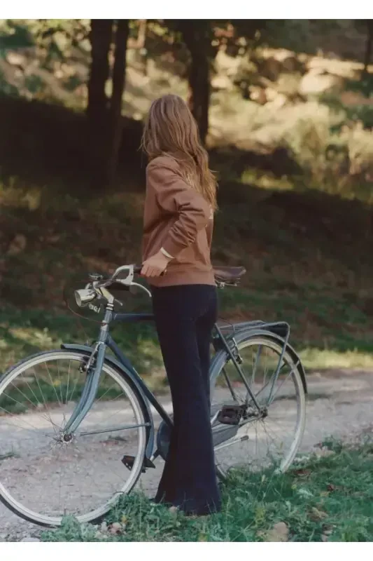 Расклешенные джинсы - Черный деним - 5