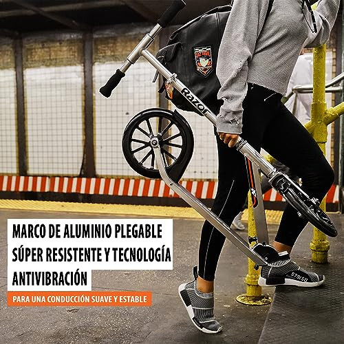 Razor A6 Çocuklar İçin 8 Yaş ve Üzeri Kick Scooter - Ekstra Uzun Direksiyon Simidi ve Daha Uzun Platform, 10” Üretan Tekerlekler, Çatırtı Önleyici Teknoloji, 220 lbs'ye Kadar Binici İçin - 5