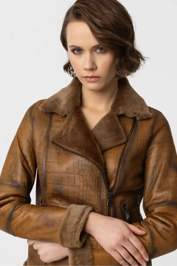 Real lambskin biker jacket with zipper. - 3