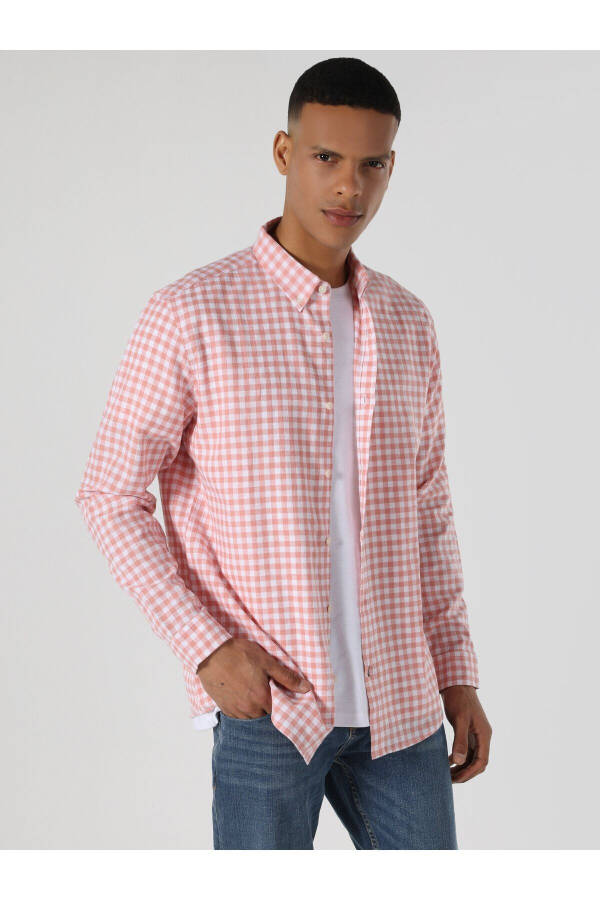 Red checkered, long-sleeved, regular fit men's shirt - 3