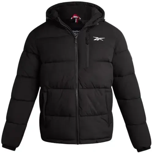 Reebok erkaklar puffer kurtkasi - Qulay Stretch Izolyatsiyalangan Puffer Kurtka Kaput bilan - Erkaklar uchun issiq kaputli kurtkalar (S-XXL) - REEBOK