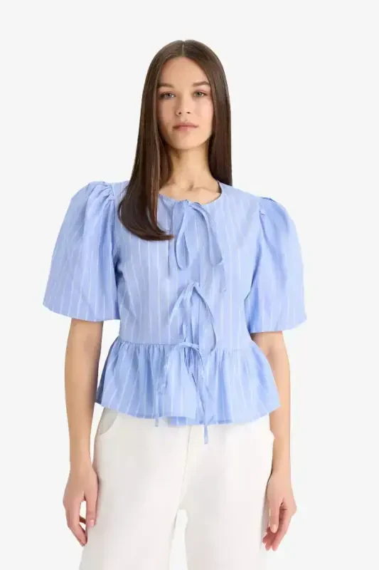 Regular Fit Bisiklet Yaka Çizgili Önden Bağlamalı Poplin Kısa Kollu Bluz-Mavi - 3