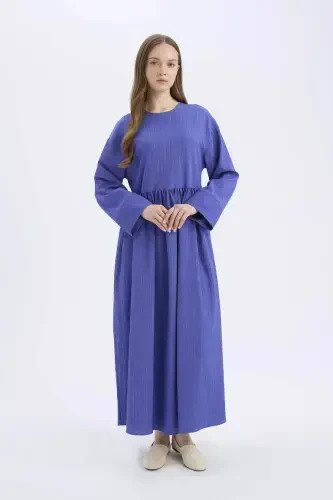 Regular Fit Bisiklet Yaka Gofre Dokulu Uzun Kollu Maxi Elbise-Saks - 5