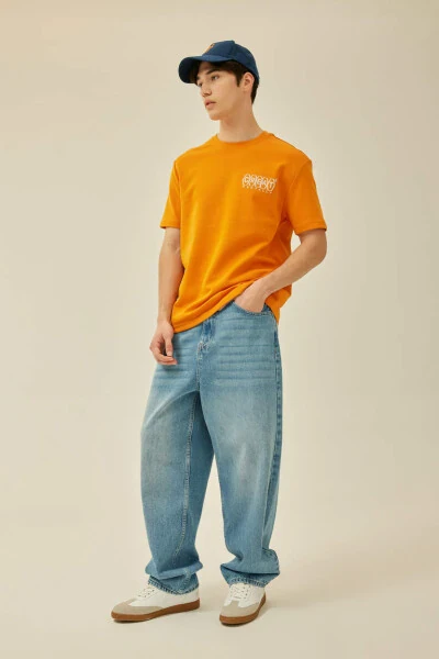 Regular Fit Bisiklet Yaka Sırt Baskılı Kısa Kollu Ağır Kumaş Tişört Turuncu - 3