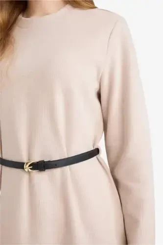 Regular Fit Bisiklet Yaka Uzun Kollu Kemerli Selanik Kumaş Maxi Elbise-Doğal Bej - 4