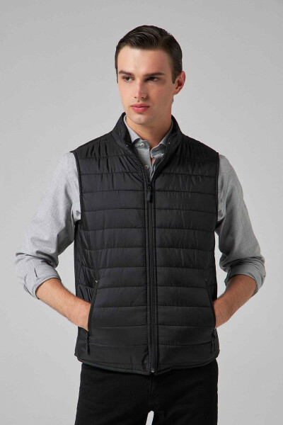 Regular Fit Black Stand Collar Fiber Filled Seasonal Zippered Vest Jacket - 7