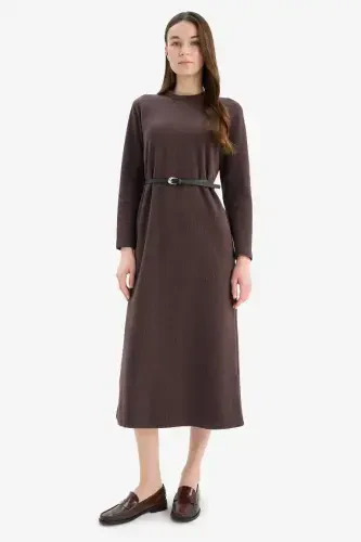 Regular Fit Crew Neck Basic Plain Belted Long Sleeve Ribbed Knit Midi Dress-Brown 