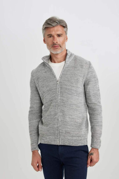 Regular Fit Crew Neck Half Zip Knit Sweater in Heather Grey - 1