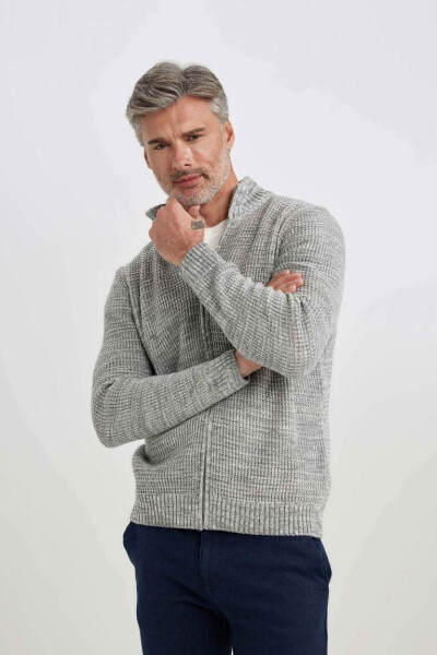 Regular Fit Crew Neck Half Zip Knit Sweater in Heather Grey - 3