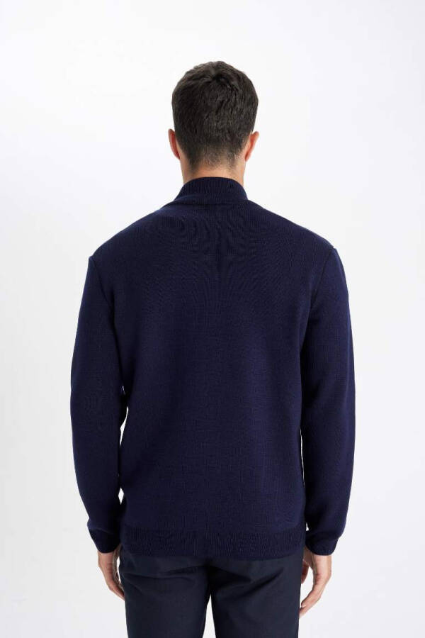 Regular Fit Crew Neck Zip-Up Knit Sweater in Navy - 6