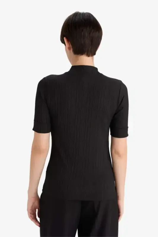 Regular Fit Half-Mock Neck Ribbed Waffle Short Sleeve T-Shirt Black - 6