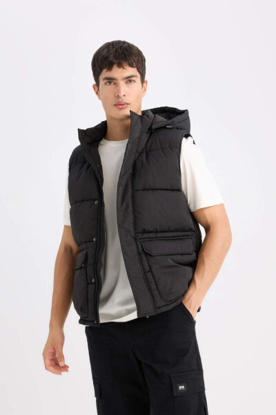 Regular Fit Hooded Zippered Pocket Puffer Vest Black - DEFACTO