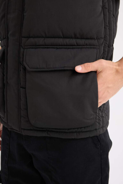 Regular Fit Hooded Zippered Pocket Puffer Vest Black - 6