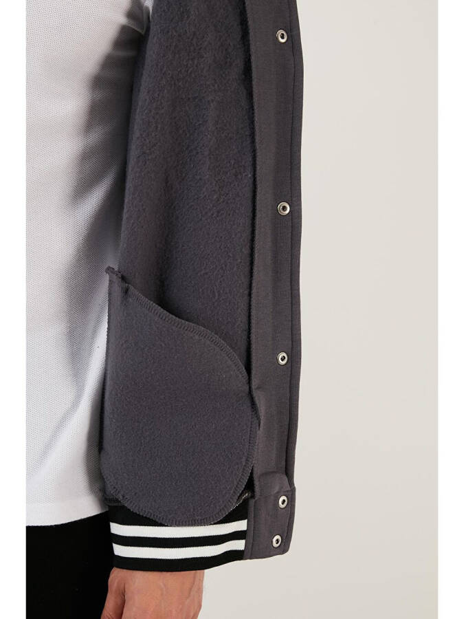 Antrasit Regular Fit İçi Yumuşak Tüylü Kolej Yaka Bomber Erkek Mont 628X8928-Antrasit - 5