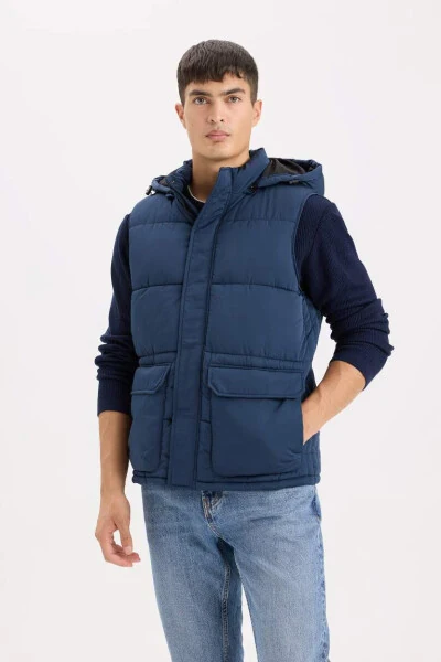 Regular Fit Kapüşonlu Fermuarlı Cepli Şişme Yelek-Lacivert - 3