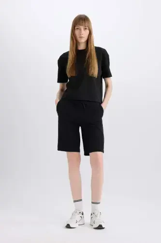 Regular Fit Mid-Rise Straight Leg Slim Basic Bermuda Shorts Black - 4