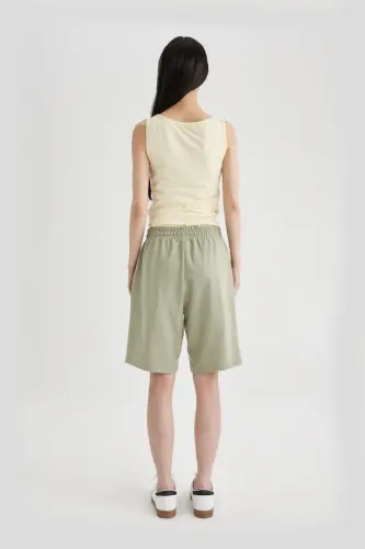 Regular Fit Normal Bel Düz Paça Bermuda Şort Yeşil - 3