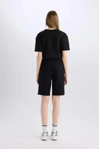 Regular Fit Normal Bel Düz Paça İnce Basic Düz Bermuda Şort-Siyah - DEFACTO (1)