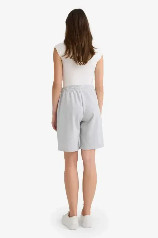 Regular Fit Oʻrta Bel Toʻgʻri Shim Ingichka Bermuda Short-Kulrang Melanj - 9