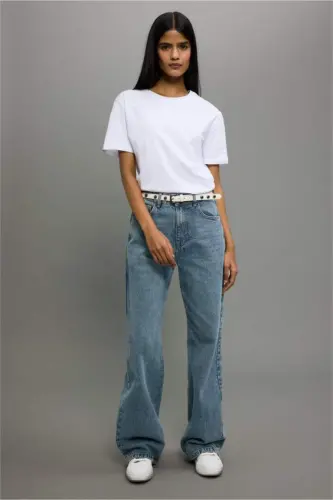 Regular Fit Round Neck Basic Plain Knit Short Sleeve T-Shirt White - DEFACTO (1)