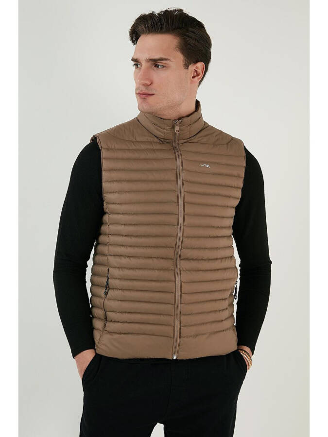 Regular Fit Stand Collar Pocket Quilted Puffer Vest 497KIM - 7