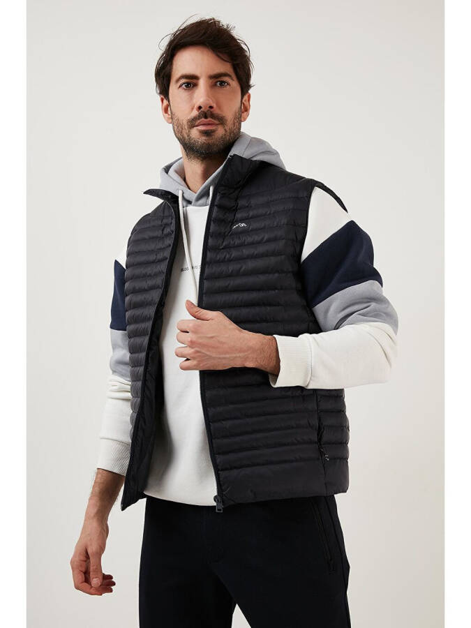 Regular Fit Stand Collar Pocket Quilted Puffer Vest 497KIM - 11