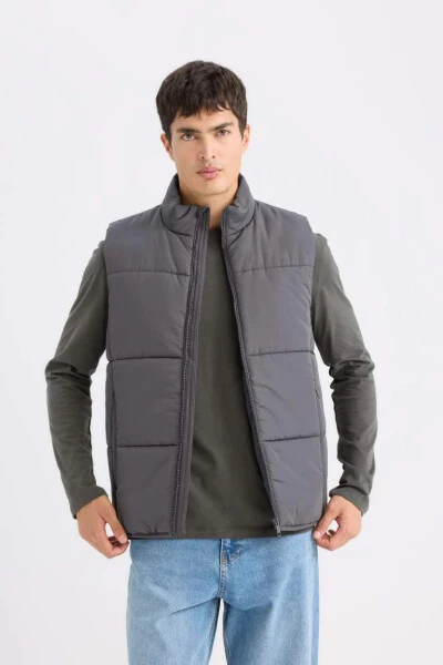 Regular Fit Stand Collar Zip-Up Puffer Vest Anthracite - 1